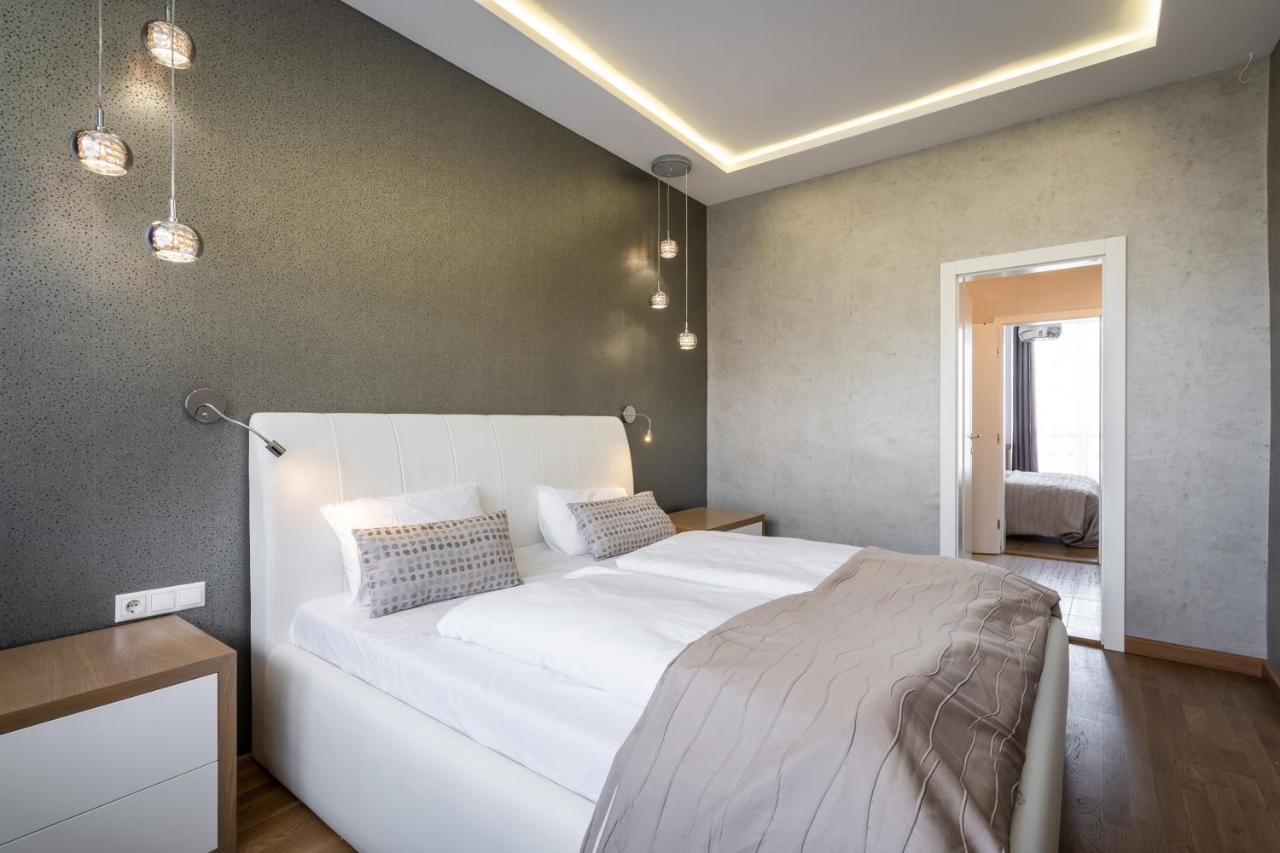 Breathless Basilika View Elegant Flat With Balcony Need Reservation X Free Parking Budapest Kültér fotó